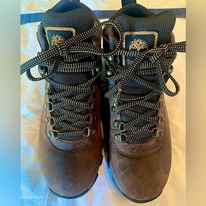 Timberland Rangley mid in men’s size 8